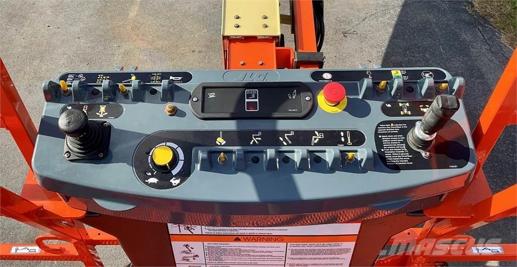JLG 600S Kiti keltuvai ir platformos