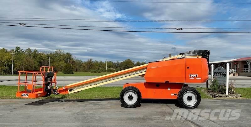 JLG 600S Teleskopiniai keltuvai