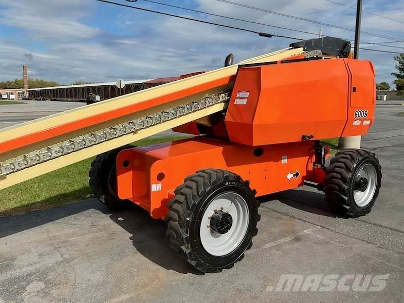 JLG 600S Teleskopiniai keltuvai