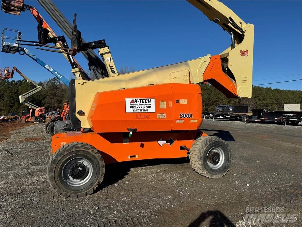 JLG 800A Kiti keltuvai ir platformos