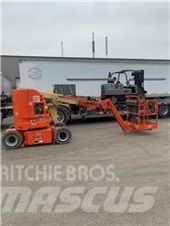 JLG E300AJ Vertikalūs stiebiniai keltuvai