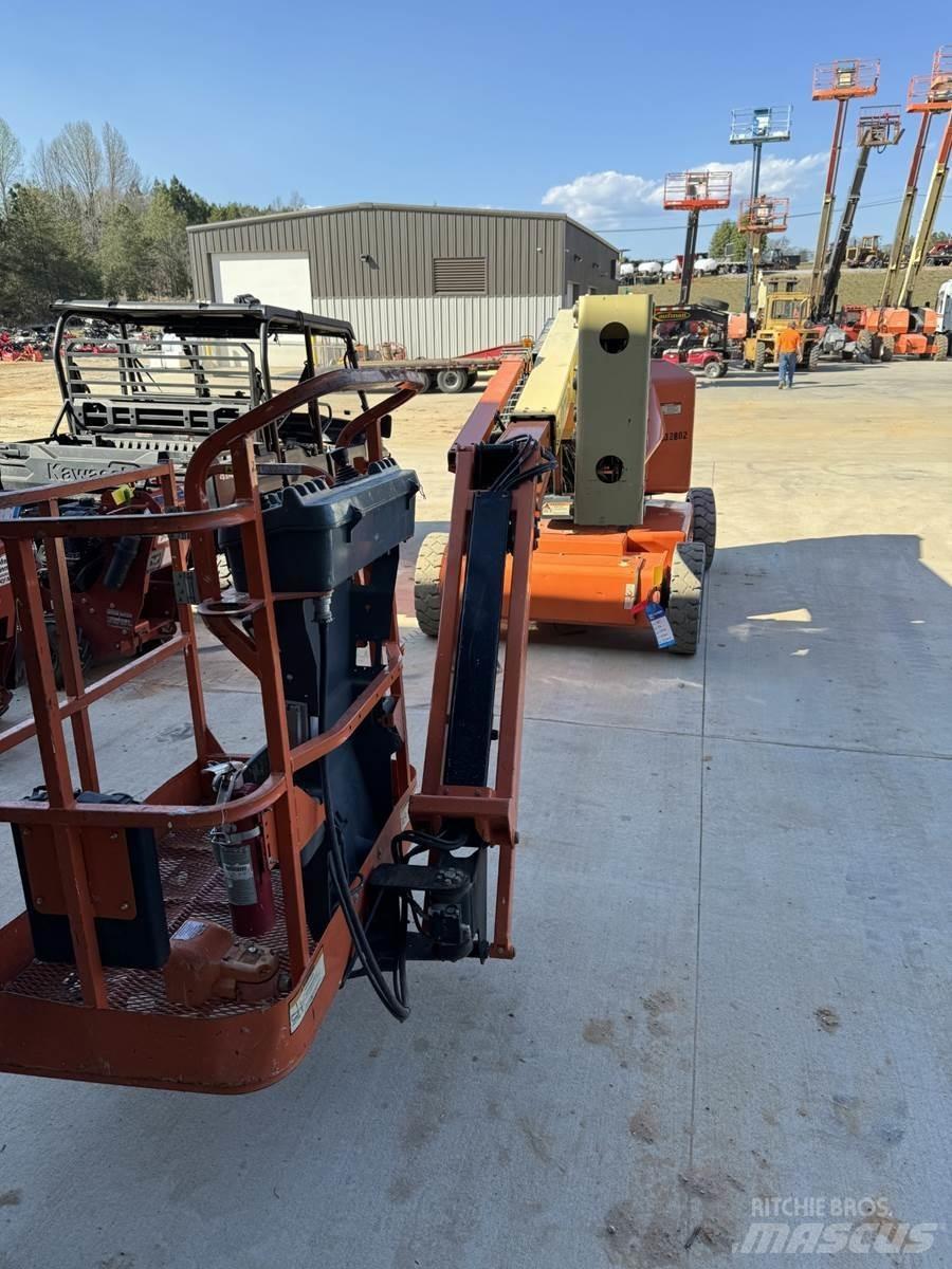 JLG E450AJ Alkūniniai keltuvai