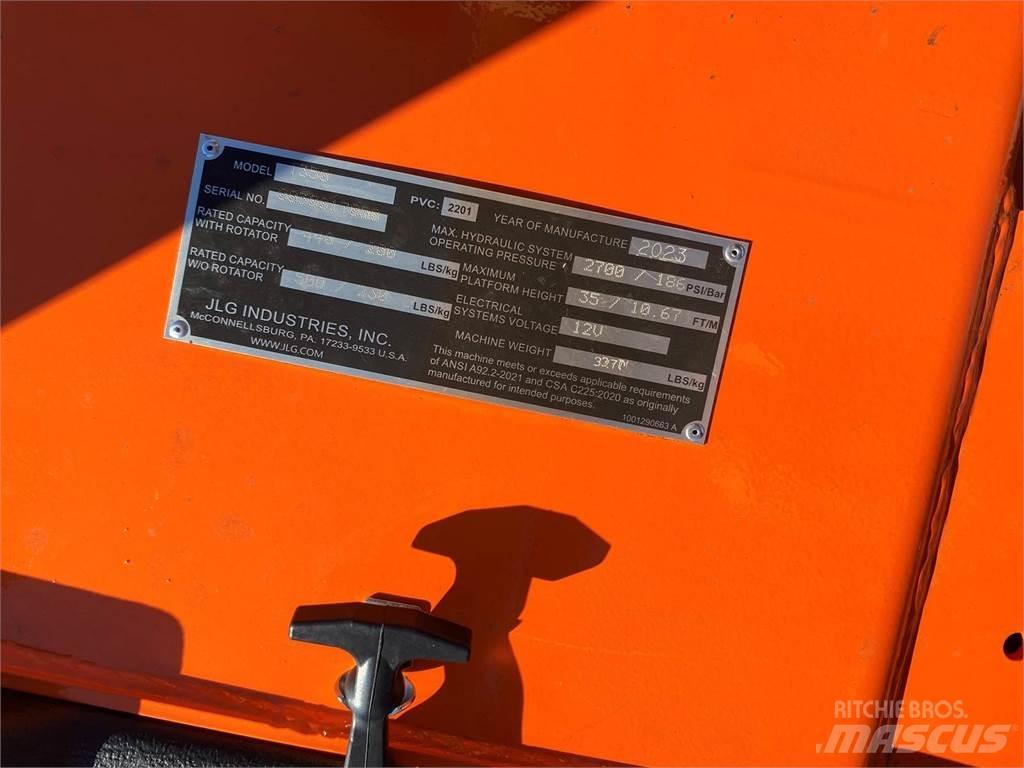 JLG T350 Ant priekabų montuojamos kėlimo platformos