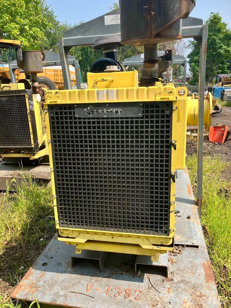 John Deere  Varikliai
