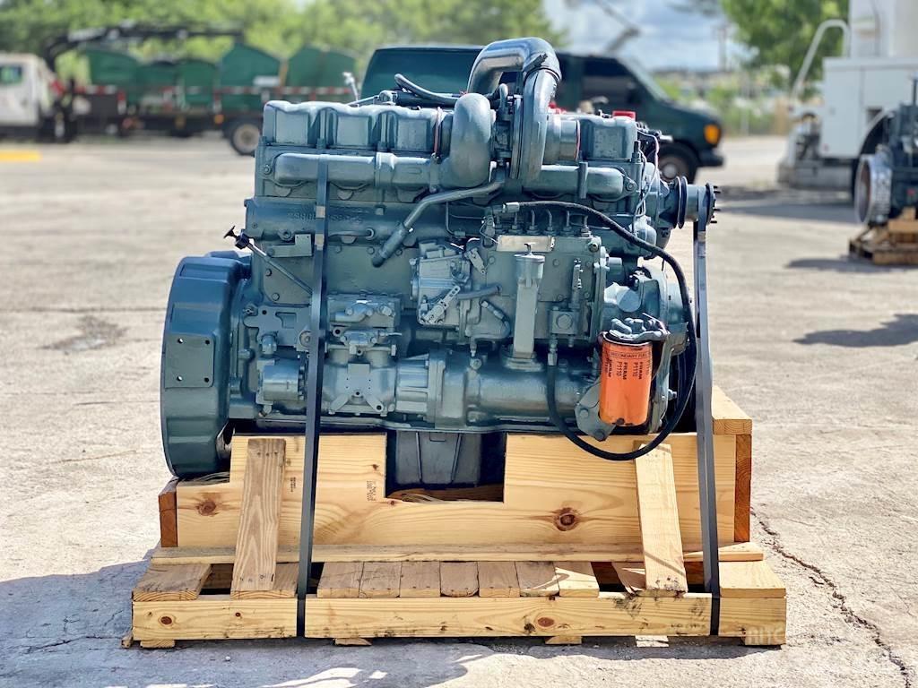 Mack 673 Varikliai
