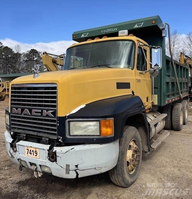 Mack CH613 Savivarčių priekabų vilkikai