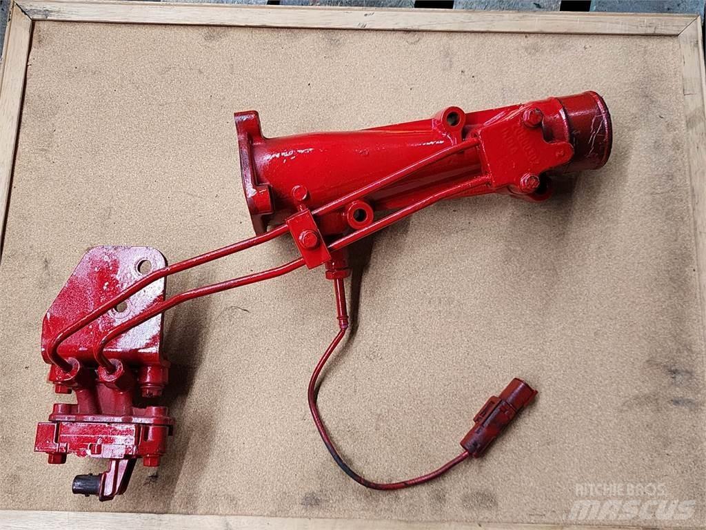 Mack MP7 Transportas - Kita