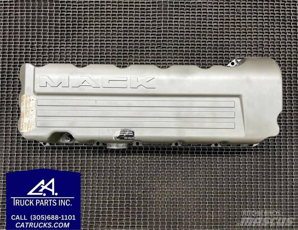 Mack MP7 Transportas - Kita