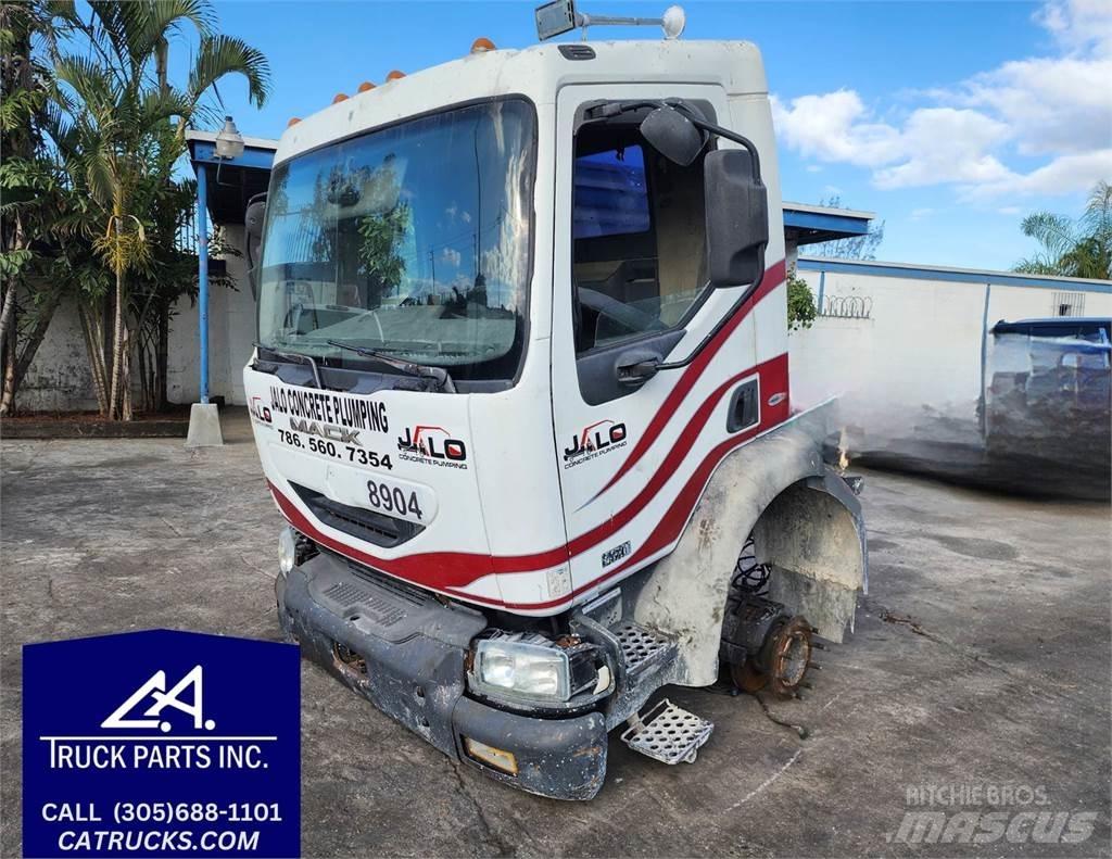 Mack MV322 Transportas - Kita