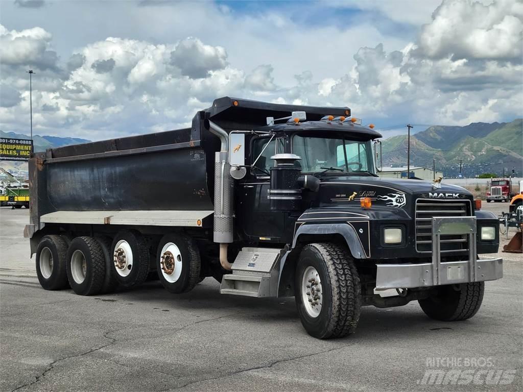 Mack RD690 Savivarčių priekabų vilkikai