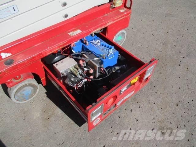 MEC 1330SE Žirkliniai keltuvai