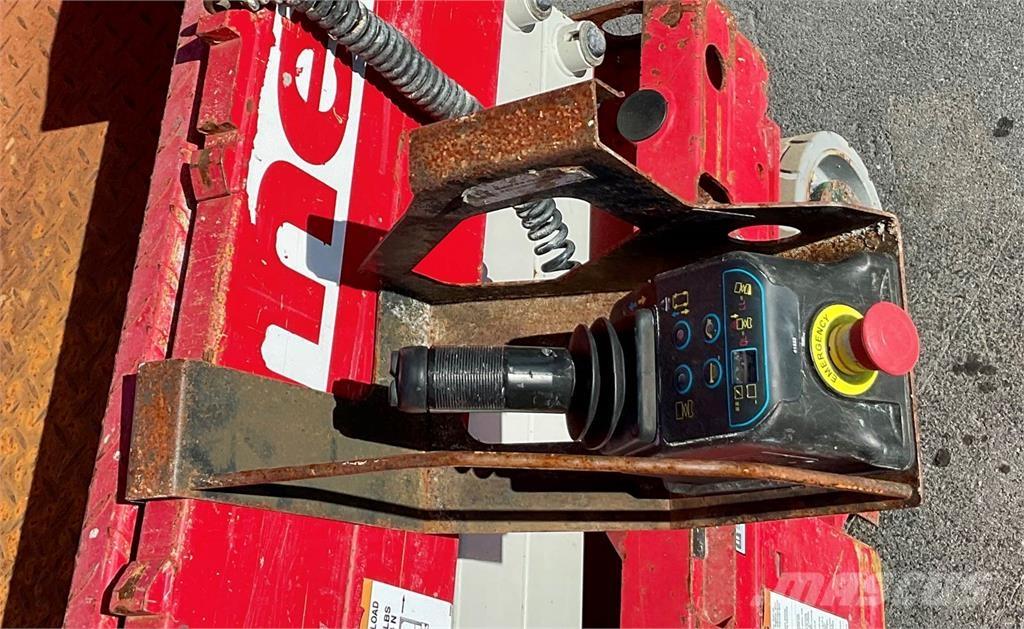 MEC 1930SE Žirkliniai keltuvai