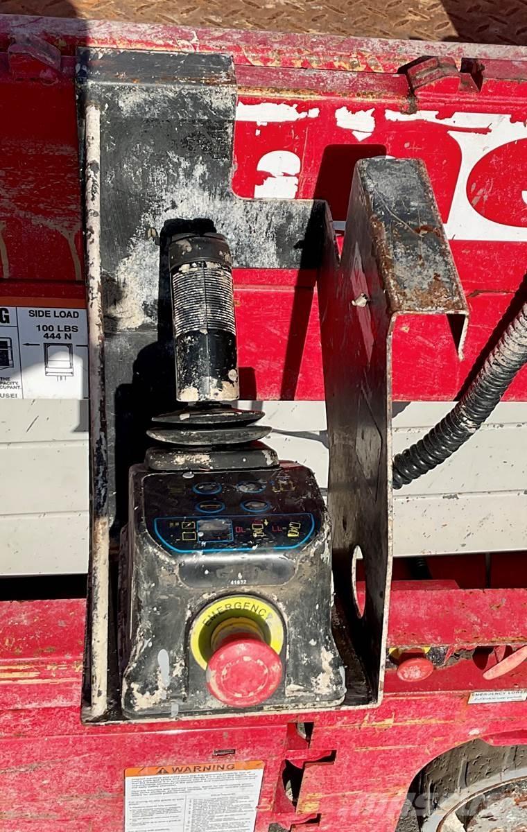 MEC 1930SE Žirkliniai keltuvai