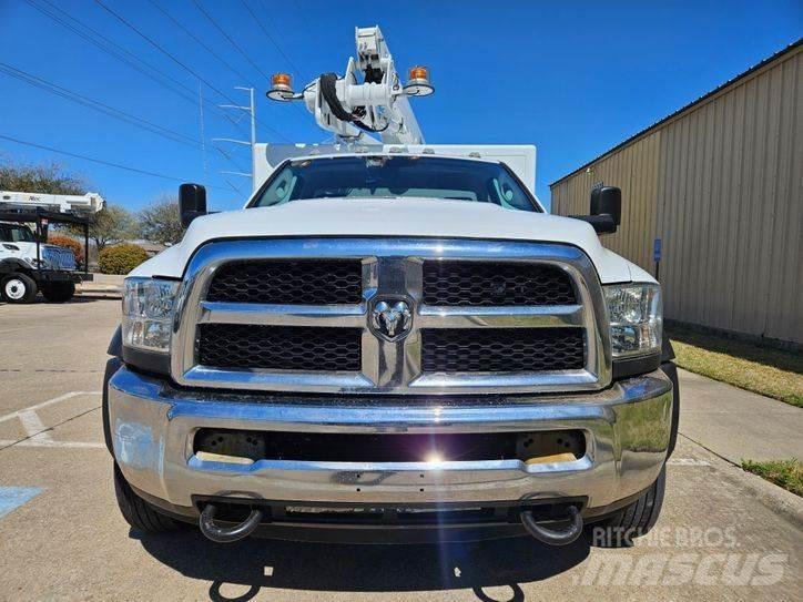 RAM 5500 Ant vilkikų montuojamos kėlimo platformos