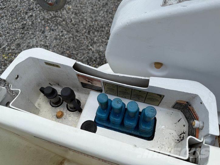 RAM 5500 Ant vilkikų montuojamos kėlimo platformos