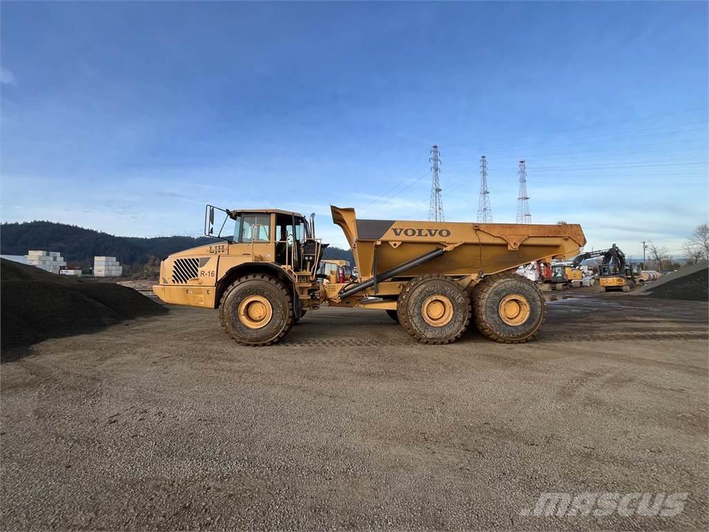 Volvo A40D Savivarčių priekabų vilkikai