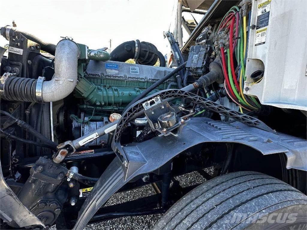 Volvo D13 Varikliai