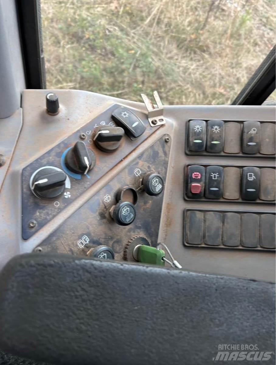 Volvo G946 Greideriai