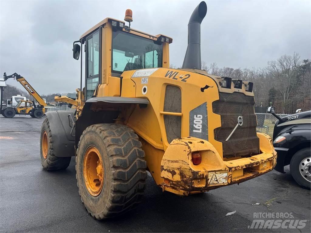 Volvo L60G Naudoti ratiniai krautuvai
