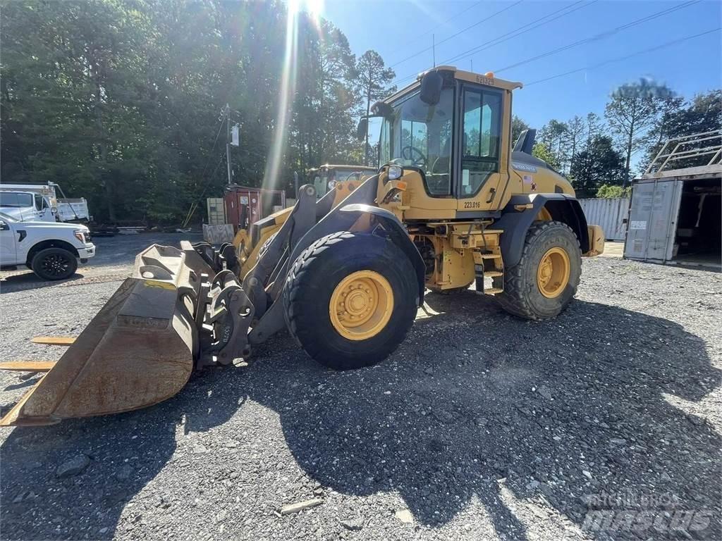 Volvo L60H Naudoti ratiniai krautuvai