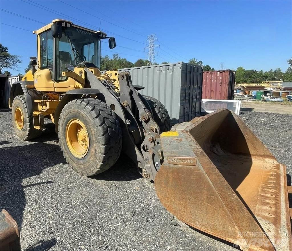 Volvo L60H Naudoti ratiniai krautuvai