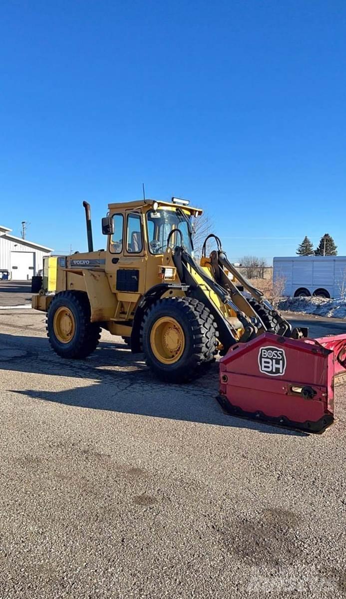 Volvo L70 Naudoti ratiniai krautuvai