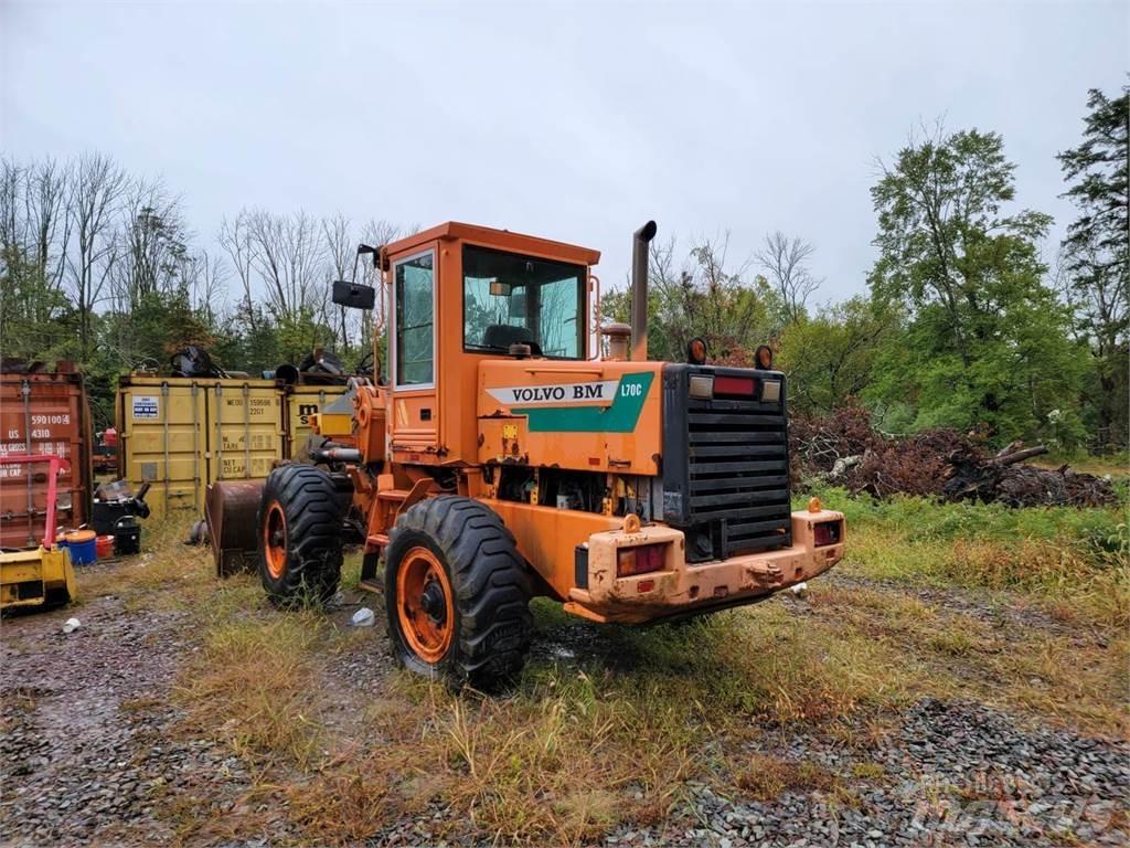 Volvo L70C Naudoti ratiniai krautuvai