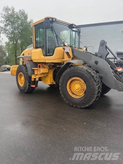 Volvo L70H Naudoti ratiniai krautuvai
