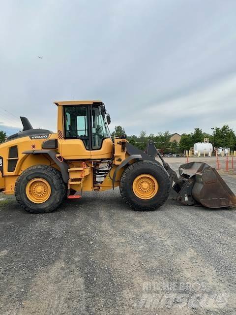 Volvo L70H Naudoti ratiniai krautuvai
