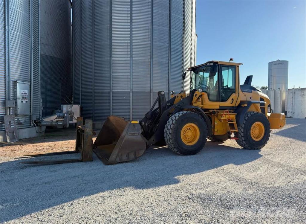 Volvo L70H Naudoti ratiniai krautuvai