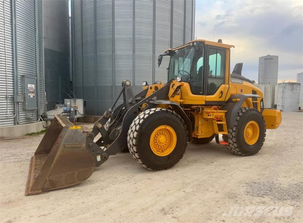 Volvo L70H Naudoti ratiniai krautuvai