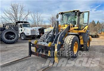 Volvo L90G Naudoti ratiniai krautuvai