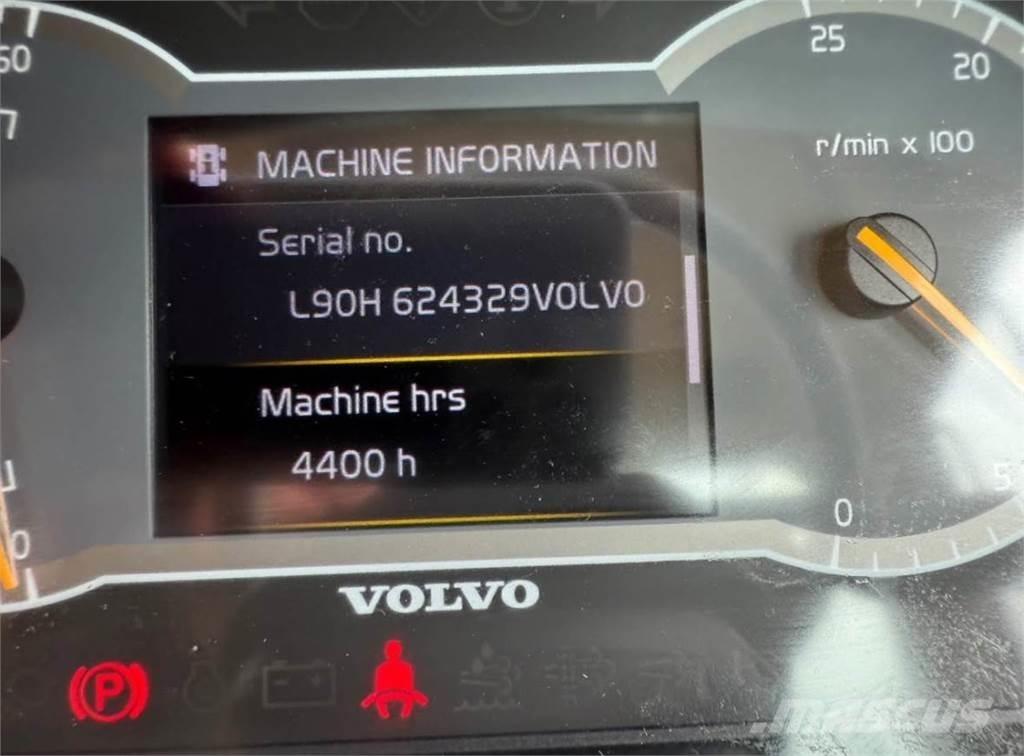 Volvo L90H Naudoti ratiniai krautuvai