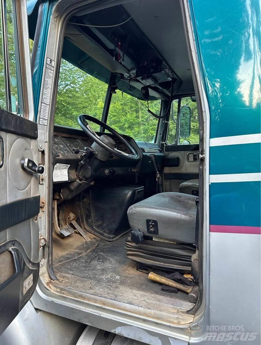 Volvo VE Savivarčių priekabų vilkikai