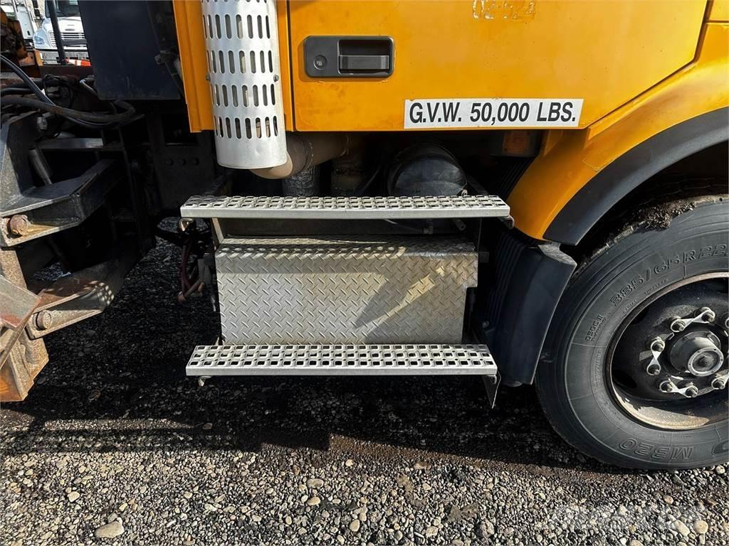 Volvo VHD Sniego peiliai ir valytuvai