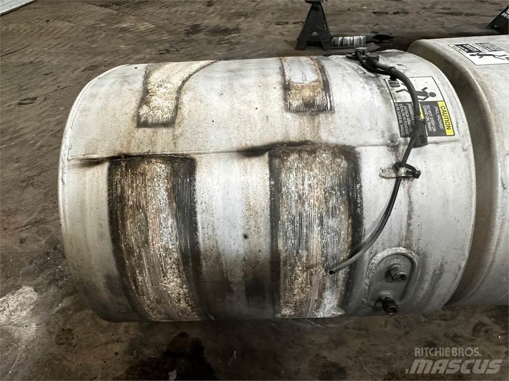 Volvo VNL Automobilinės cisternos