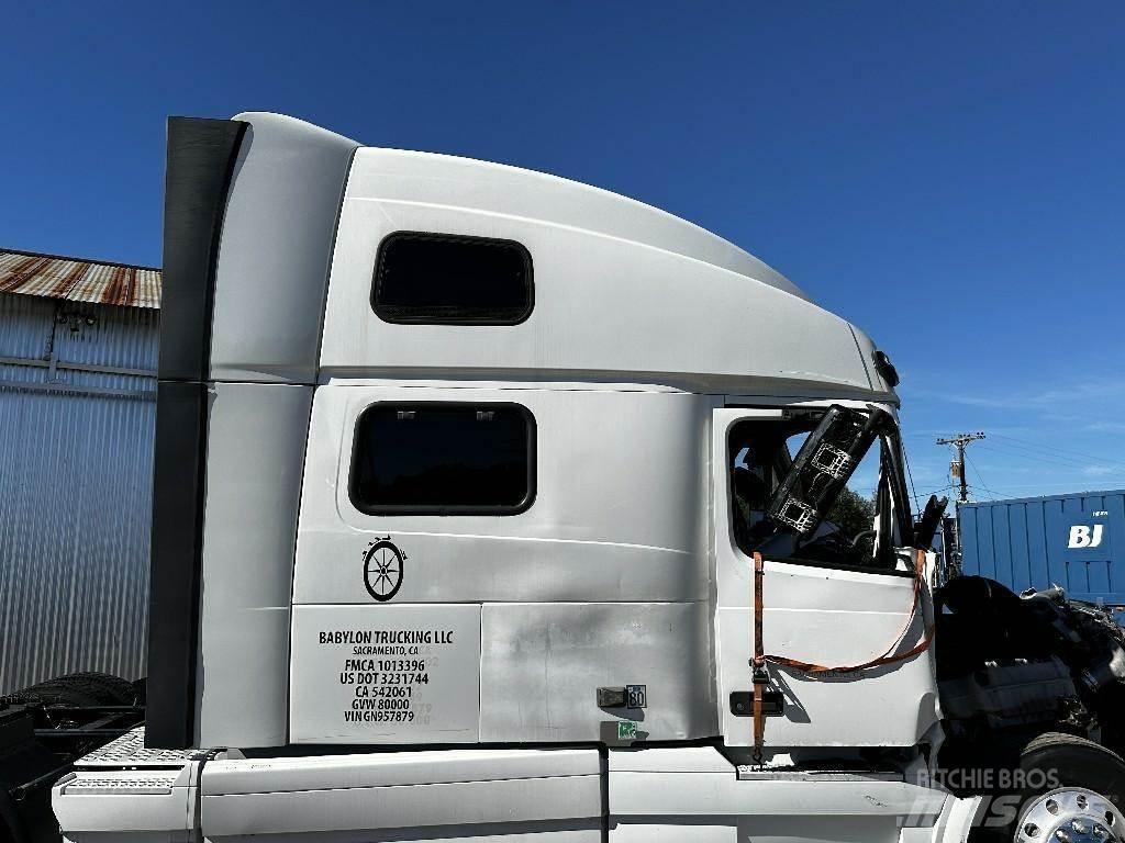 Volvo VNL Transportas - Kita