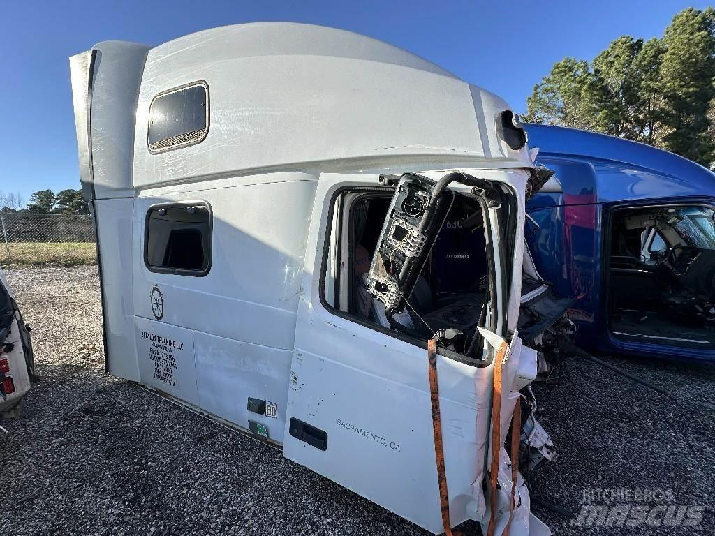 Volvo VNL Transportas - Kita