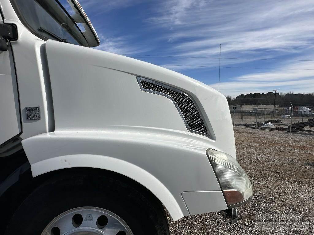 Volvo VNL Transportas - Kita
