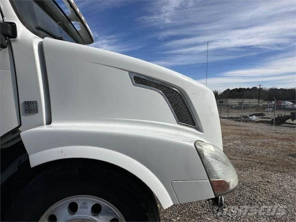 Volvo VNL Transportas - Kita