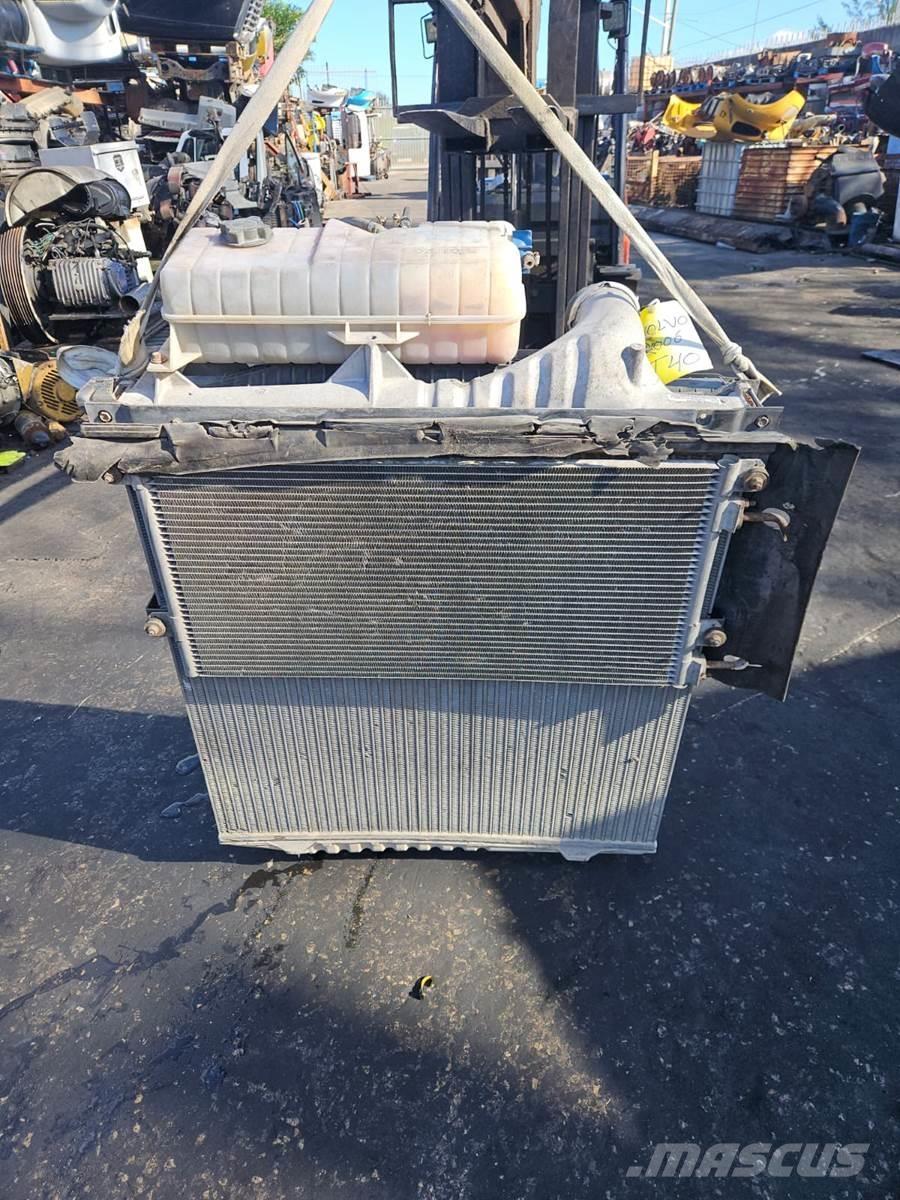 Volvo VNL Radiatoriai