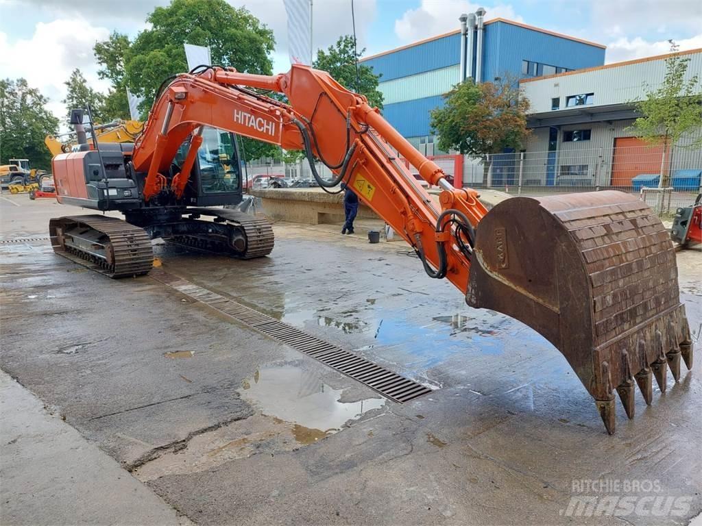 Hitachi ZX 210LC Vikšriniai ekskavatoriai