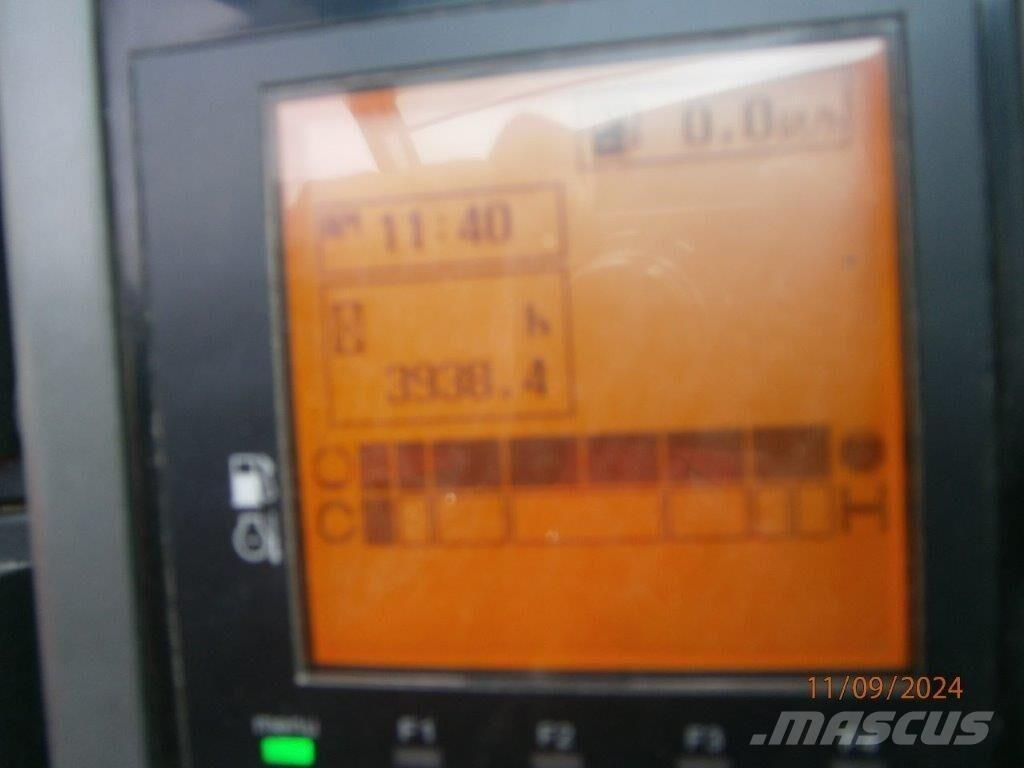 Yanmar SV 100-2PB Vikšriniai ekskavatoriai