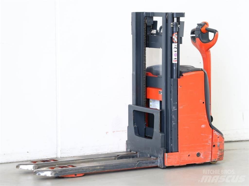 Linde D06/1160-00 Rankiniai vėžimėliai