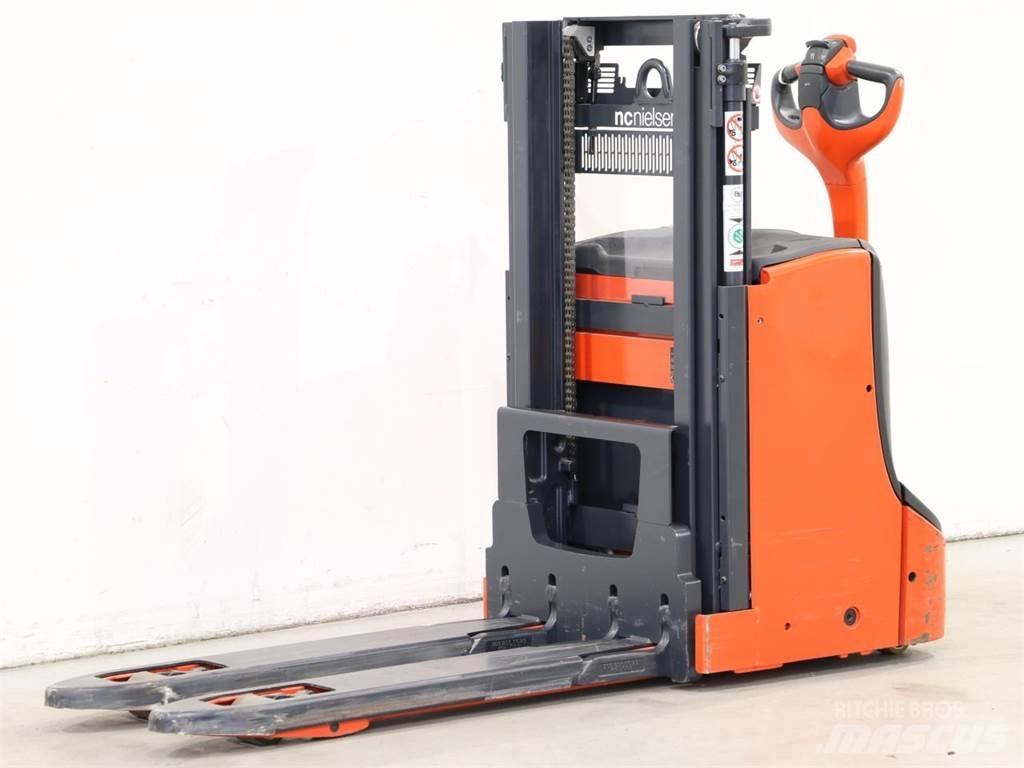 Linde D08/1160 Rankiniai vėžimėliai