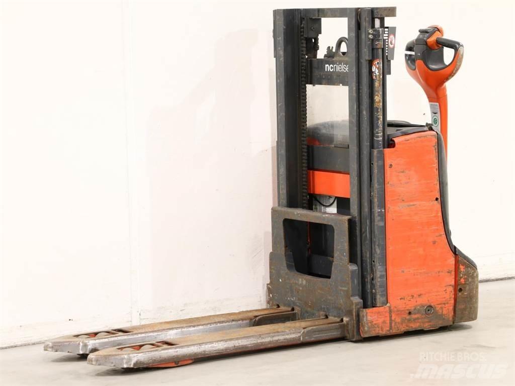 Linde D08/1160-00 Rankiniai vėžimėliai