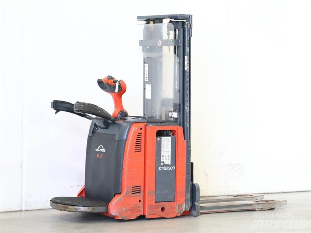 Linde D12AP/133 Rankiniai vėžimėliai