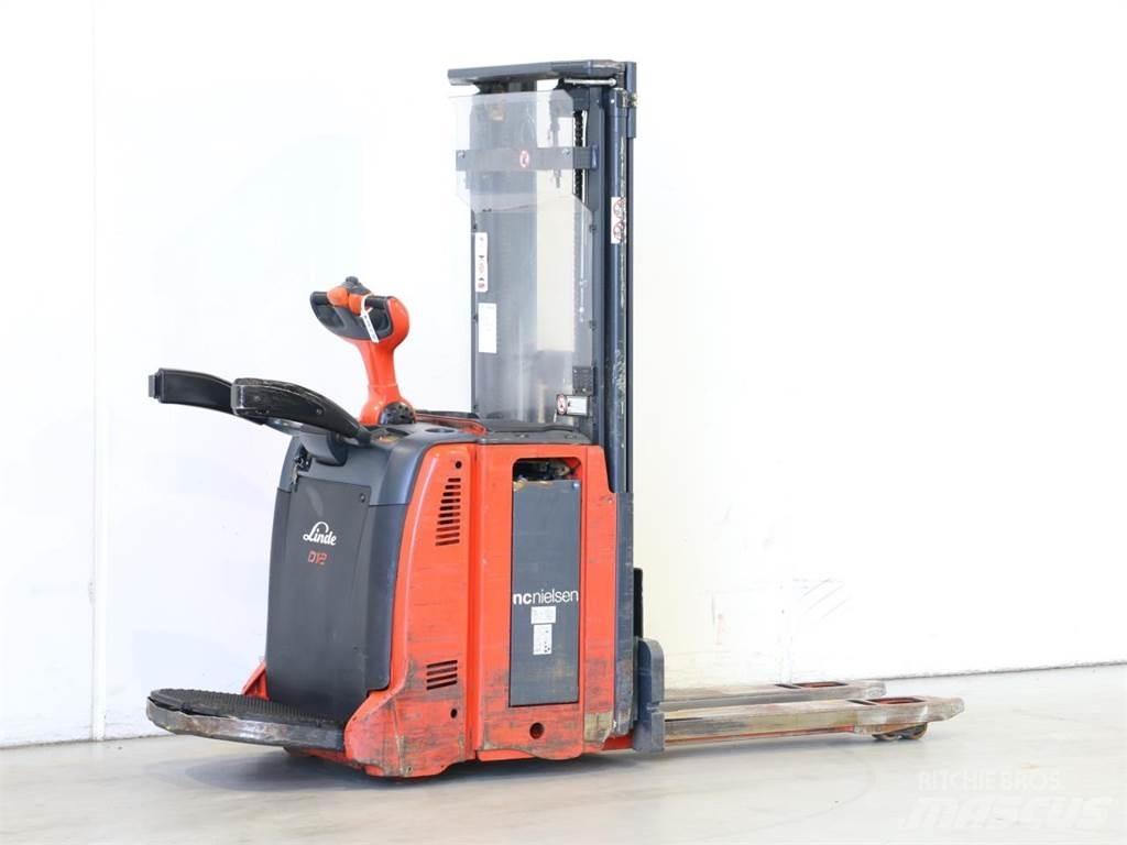 Linde D12AP/133 Rankiniai vėžimėliai
