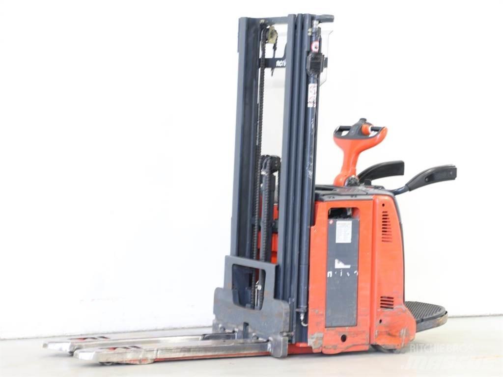 Linde D12AP/133 Rankiniai vėžimėliai