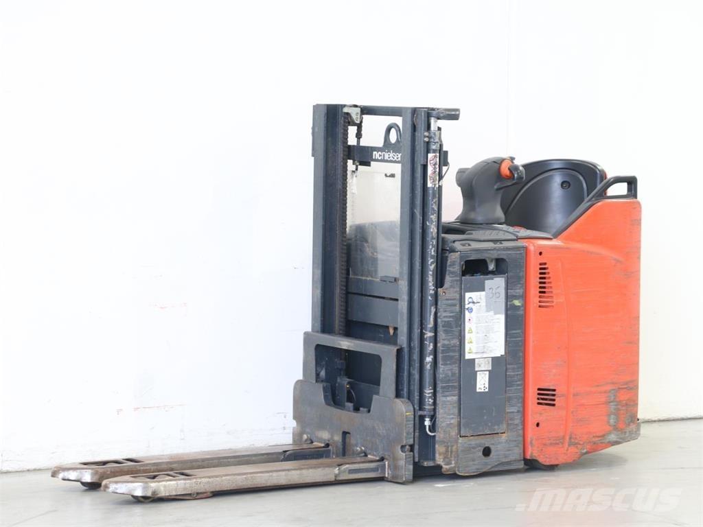 Linde D12SP/133 Rankiniai vėžimėliai
